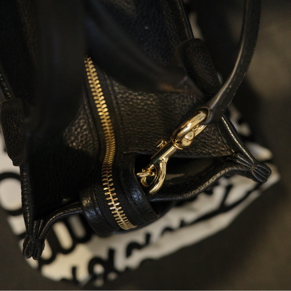 Marc Jacobs The Leather Tote Bag - Picture 5 of 13